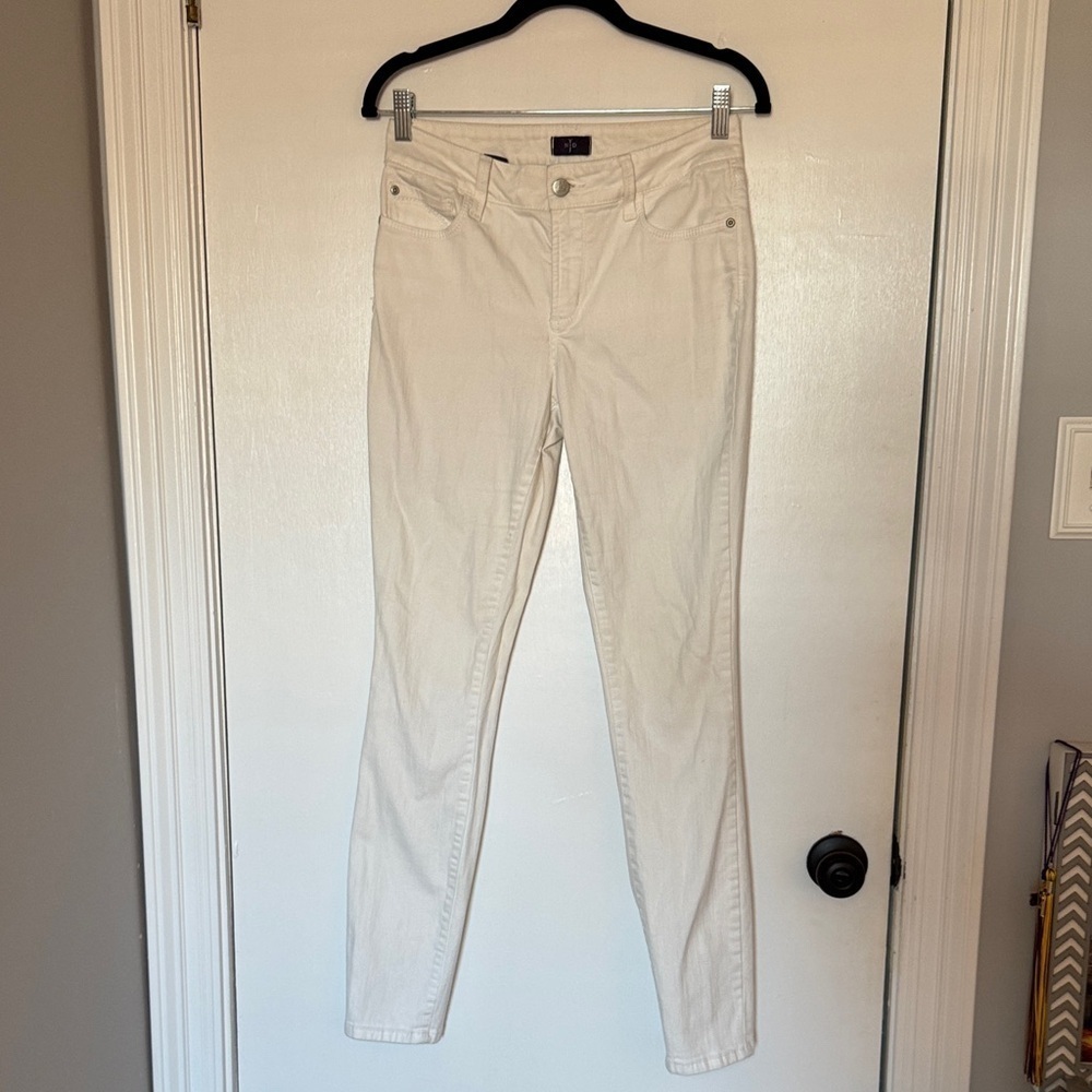Not your daughters jeans NYDJ- Women's white Jeans- size 4